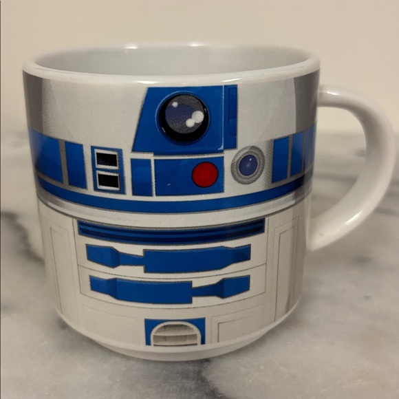 R2-D2 Mug - Picture 4 of 8